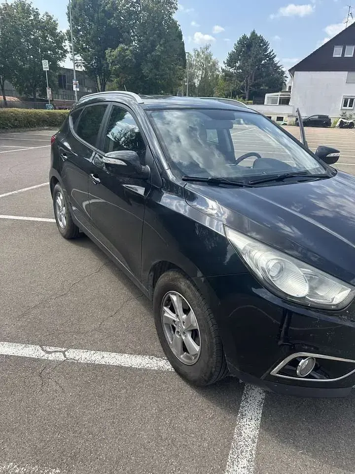 Gebraucht Hyundai ix35 Style 136 PS (100 kW) 2011 Schwarz SUV