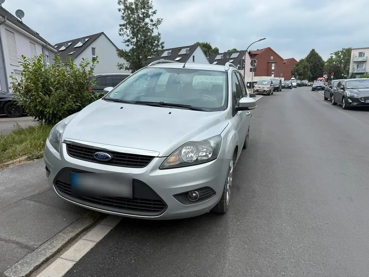 Gebraucht Ford Focus 2009 Grau Kombi