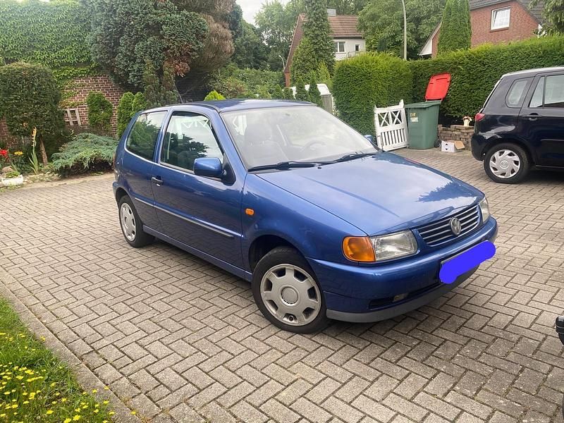 Blau Gebraucht 1997 VW Polo Kleinwagen | 750 € (Superpreis) - Bild 1/4