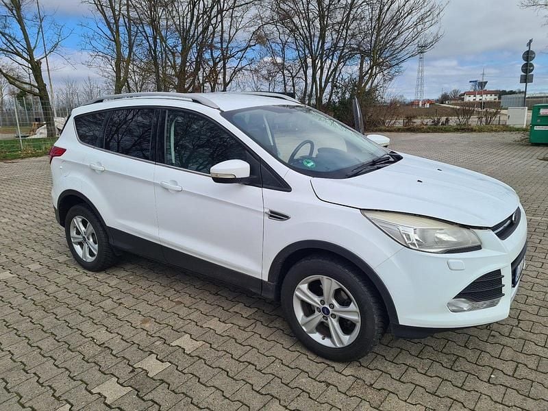 Gebraucht Ford Kuga SYNC Edition 150 PS (110 kW) 2014 Weiß SUV