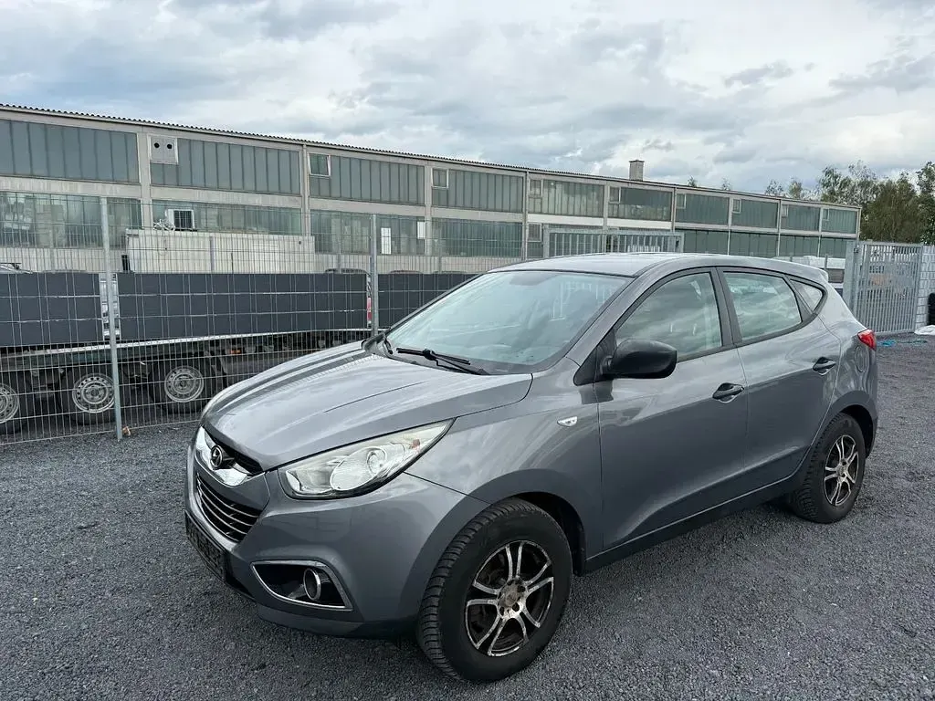 Gebraucht Hyundai ix35 Comfort 116 PS (85 kW) 2012 Grau SUV
