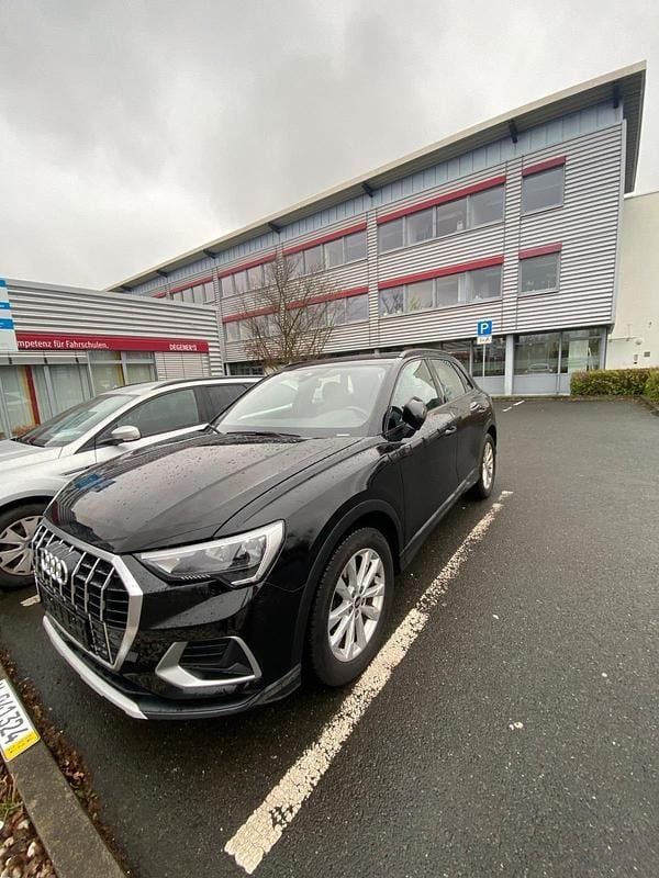 Schwarz Gebraucht 2021 Audi Q3 SUV | 26.500 € (Superpreis) - Bild 1/4