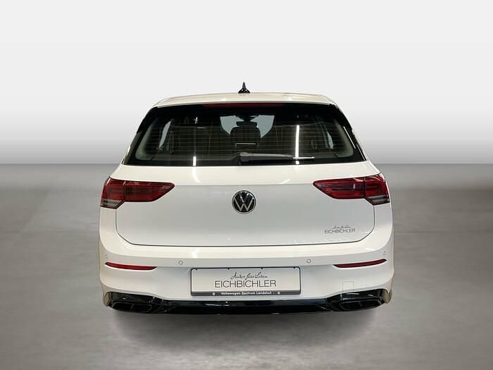 Gebraucht VW Golf VIII R-line 150 PS (110 kW) 2023 Pure white Limousine
