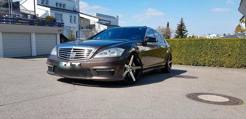 Gebraucht Mercedes S500 AMG 435 PS (319 kW) 2011 Braun Limousine