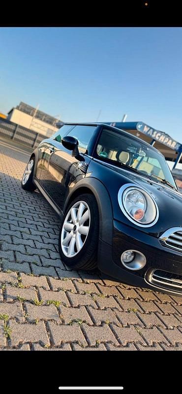 Schwarz Gebraucht 2007 Mini Cooper Coupé Coupé | 2.650 € (Etwas zu teuer) - Bild 1/4