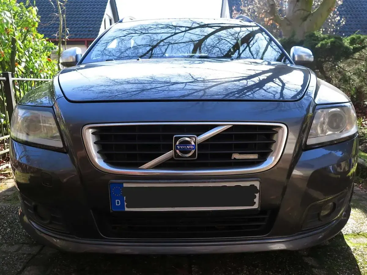 Gebraucht Volvo V50 Momentum 110 PS (80 kW) 2010 Grau Kombi
