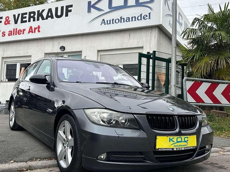 Grau Gebraucht 2008 BMW 330 Limousine | 9.900 € (Superpreis) - Bild 1/4