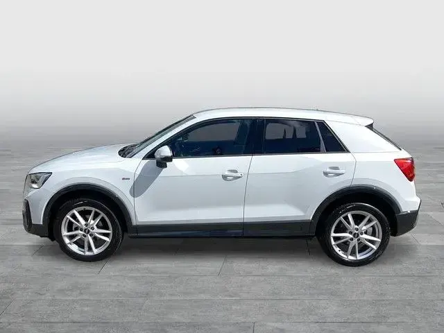 Gebraucht Audi Q2 S-Line 150 PS (110 kW) 2025 Weiß SUV