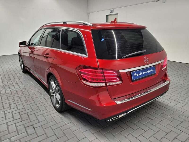 Gebraucht Mercedes E250 Avantgarde 204 PS (150 kW) 2014 Rotmet. Kombi