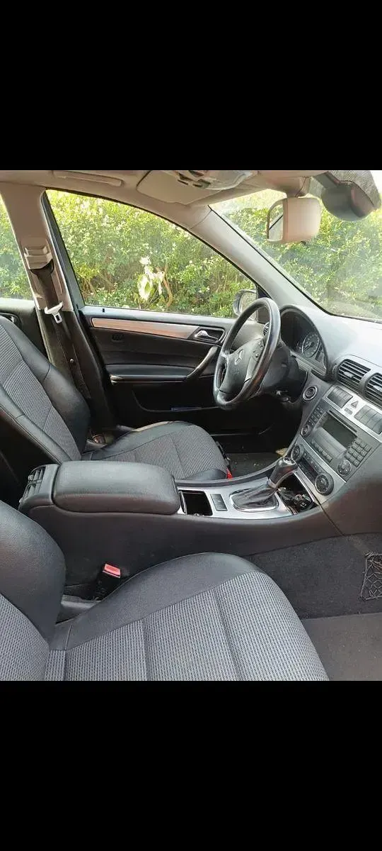 Używany Mercedes 230 204 KM (150 kW) 2006 Czarny Kombi