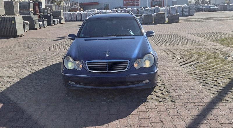 Gebraucht Mercedes C270 178 PS (130 kW) 2003 Blau Kombi