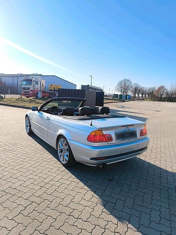 Gebraucht BMW 318 Cabriolet 116 PS (85 kW) 2004 Silber Cabrio