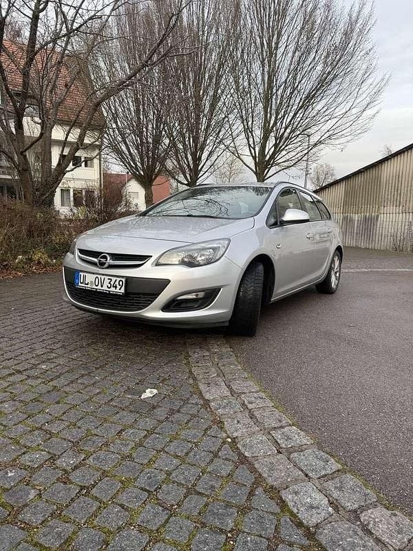 Gebraucht Opel Astra Sport 116 PS (85 kW) 2015 Kombi