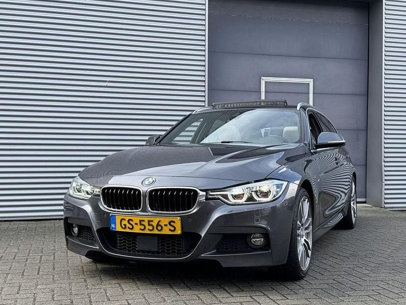 Gebraucht BMW 330 M Sport 252 PS (185 kW) 2015 Grau Kombi