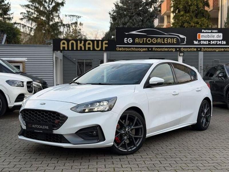 Gebraucht Ford Focus ST 280 PS (205 kW) 2022 Weiß Limousine