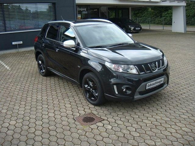 Schwarz Gebraucht 2018 Suzuki Vitara SUV | 15.200 € (Guter Preis) - Bild 1/4