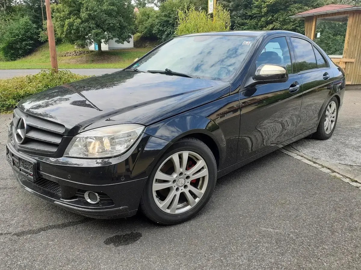 Gebraucht Mercedes C180 156 PS (114 kW) 2007 Schwarz Limousine
