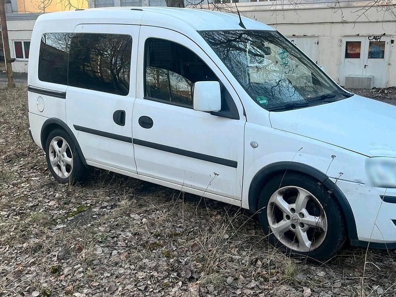 Gebraucht Opel Combo 100 PS (73 kW) 2006 Weiß Van / Kleinbus