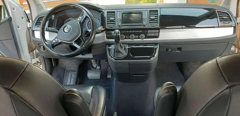 Gebraucht VW Transporter Highline 150 PS (110 kW) 2016 Silber Van