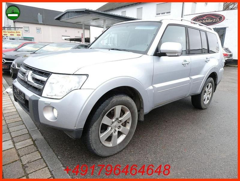 Silber Gebraucht 2007 Mitsubishi Pajero SUV | 13.999 € (Fairer Preis) - Bild 1/4