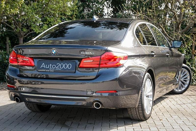 Gebraucht BMW 530e Luxury Line 252 PS (185 kW) 2020 Grau Limousine