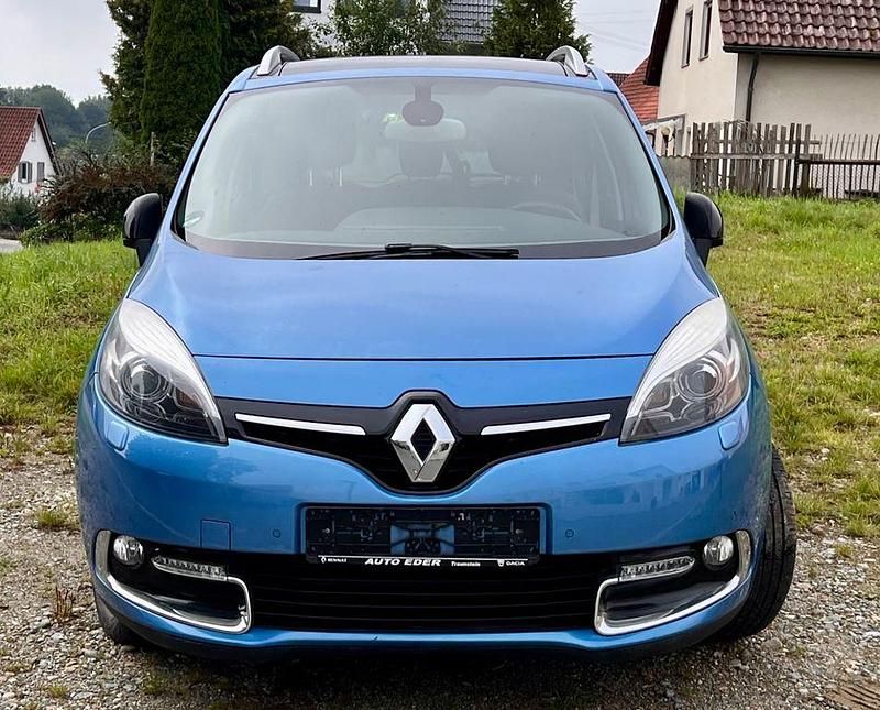 Blau Gebraucht 2015 Renault Scénic III Bose Edition Van / Kleinbus | 4.200 € (Guter Preis) - Bild 1/4