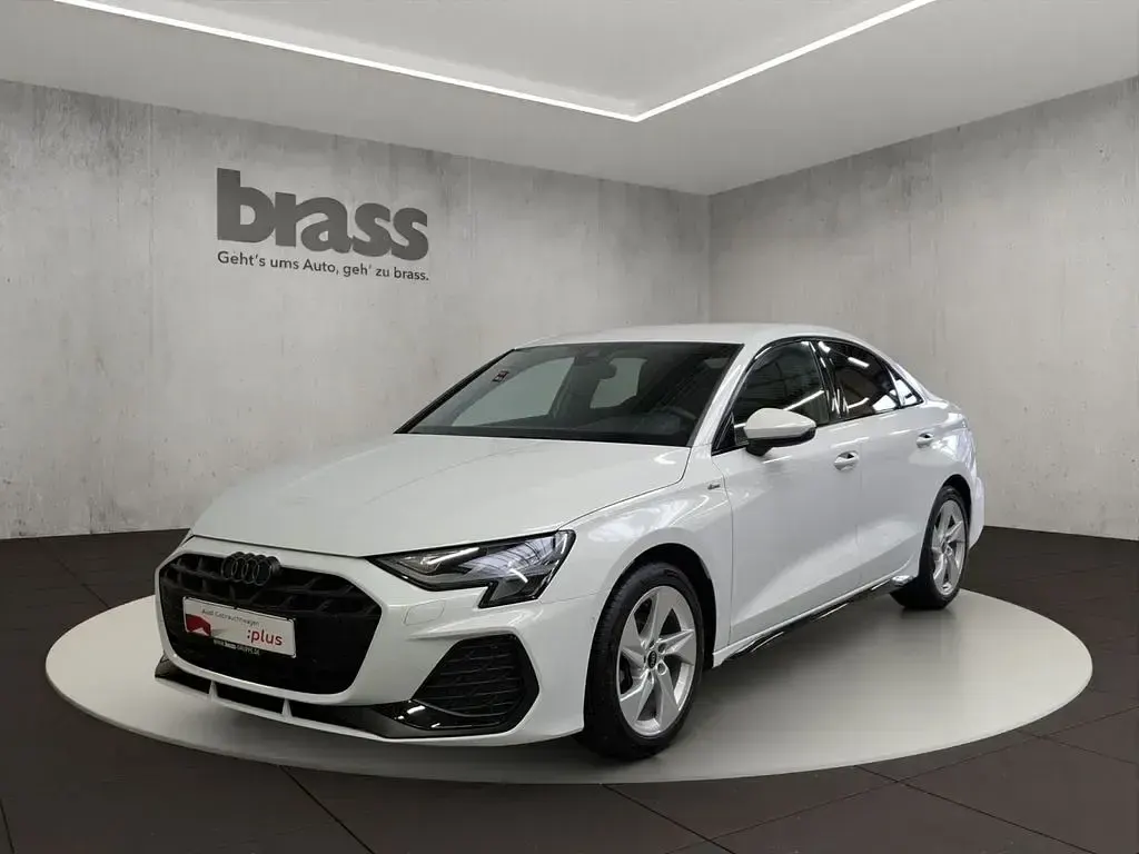 Gebraucht Audi A3 S-Line 150 PS (110 kW) 2025 Gletscherweiß metallic Limousine
