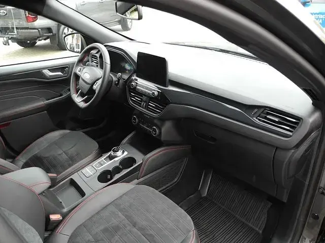 Gebraucht Ford Kuga ST-Line X 224 PS (164 kW) 2022 Magnetic grey metallic SUV