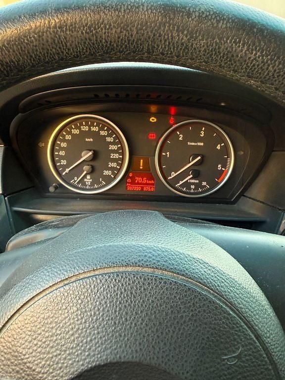 Gebraucht BMW 525 197 PS (144 kW) 2008 Grau Kombi