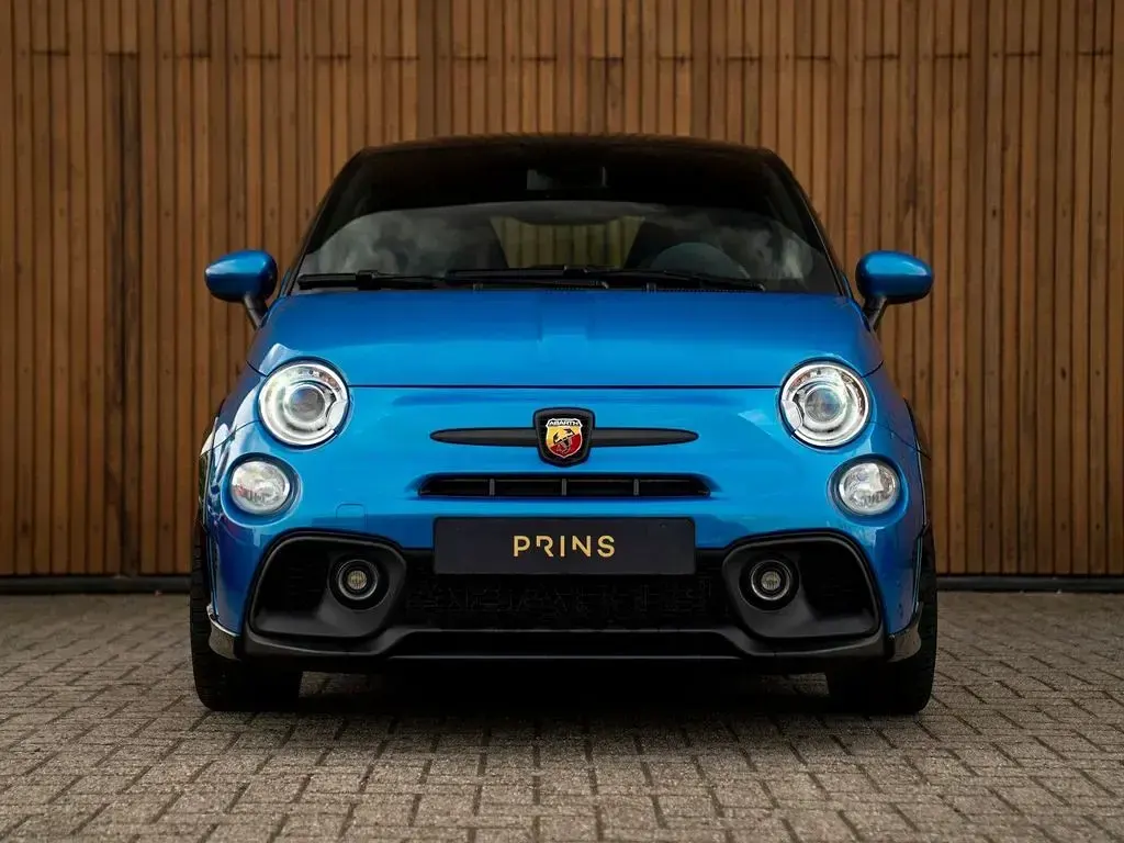Usado Abarth 695 179 HP (131 kW) 2022 Azul Citadino