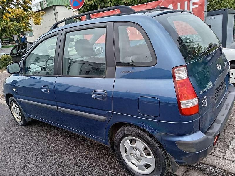 Grau Gebraucht 2008 Hyundai Matrix Edition Van / Kleinbus | 650 € (Guter Preis) - Bild 1/4