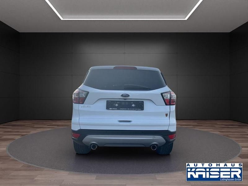 Gebraucht Ford Kuga Titanium 175 PS (128 kW) 2019 Weiß SUV