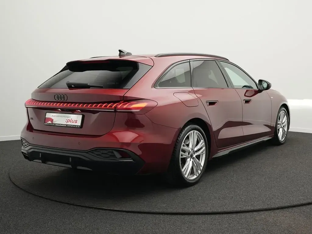 Gebraucht Audi A5 S-Line 204 PS (150 kW) 2025 Grenadinerot metallic Kombi