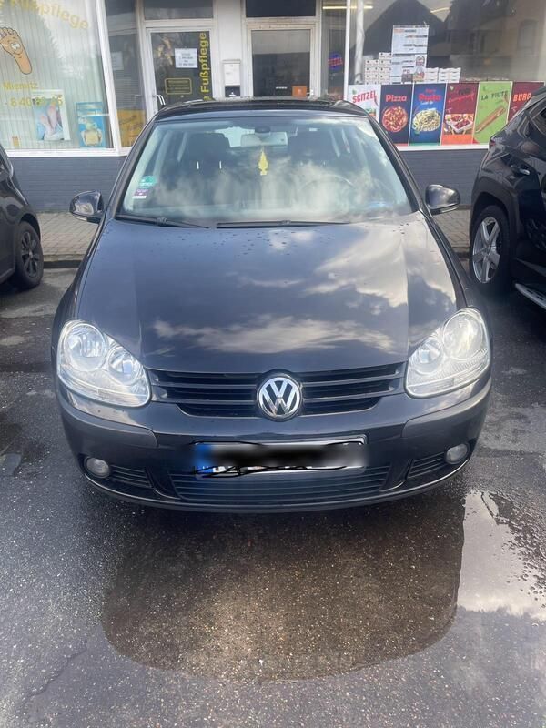 Schwarz Gebraucht 2005 VW Golf V Kleinwagen | 2.200 € (Guter Preis) - Bild 1/4