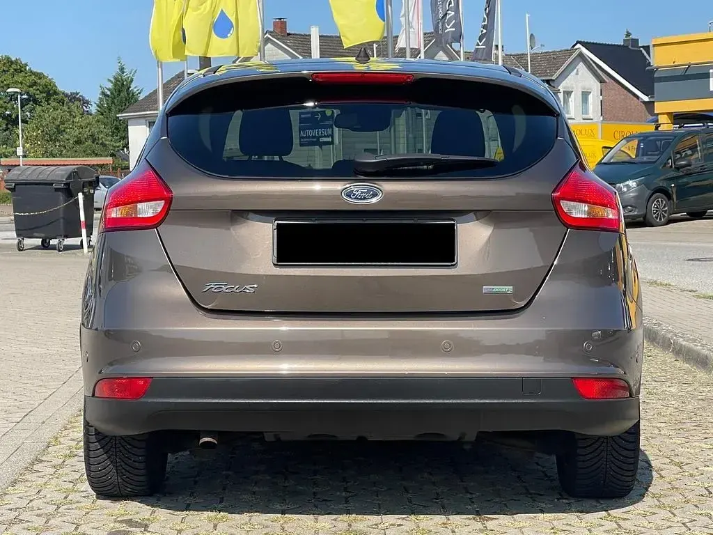 Gebraucht Ford Focus Business Edition 101 PS (74 kW) 2016 Braun Limousine