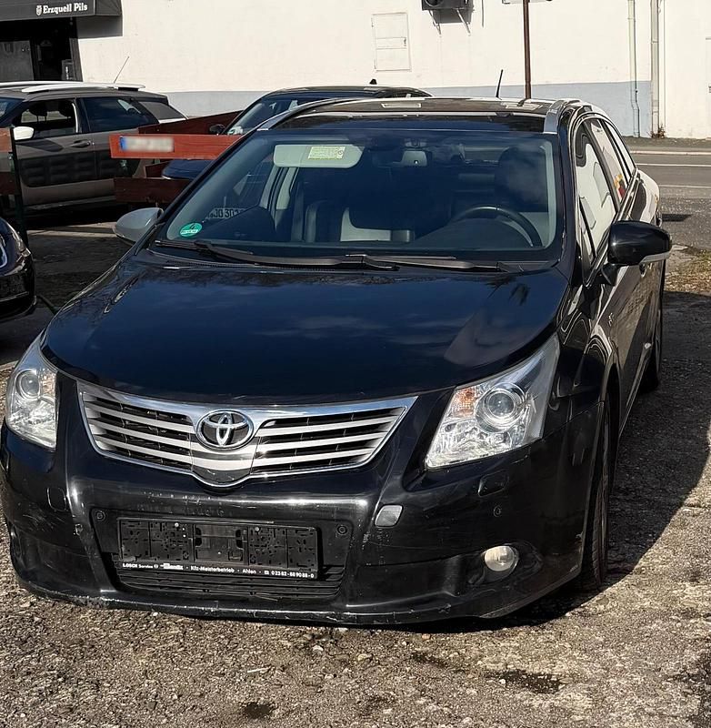 Gebraucht Toyota Avensis 150 PS (110 kW) 2010 Schwarz Kombi