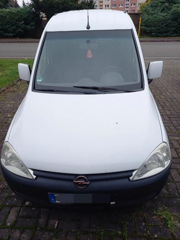 Weiß Gebraucht 2010 Opel Combo Van / Kleinbus | 2.850 € (Fairer Preis) - Bild 1/4