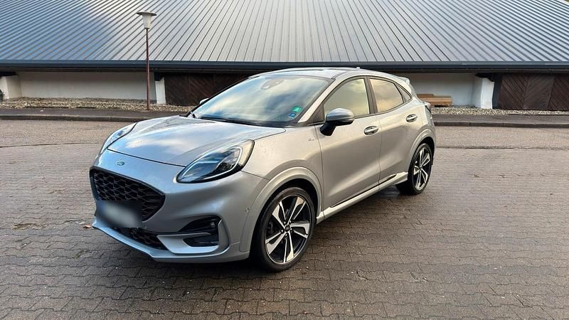Silber Gebraucht 2020 Ford Puma Gen-E ST-Line X Kleinwagen | 16.900 € (Fairer Preis) - Bild 1/4