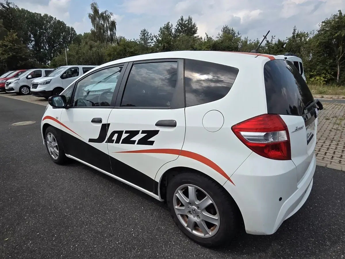 Gebraucht Honda Jazz S 90 PS (66 kW) 2012 Weiß Kleinwagen