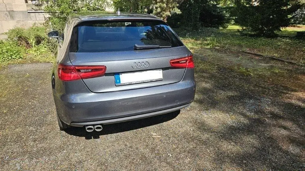 Gebraucht Audi A3 S-line plus 150 PS (110 kW) 2013 Grau Coupé