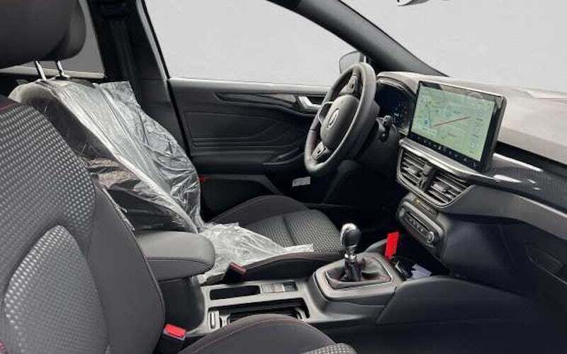 Gebraucht Ford Focus ST-Line 125 PS (91 kW) 2024 Weiß (frozen white) Kombi