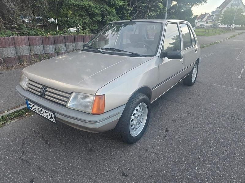 Beige Gebraucht 1989 Peugeot 205 GTi Limousine | 3.999 € - Bild 1/4