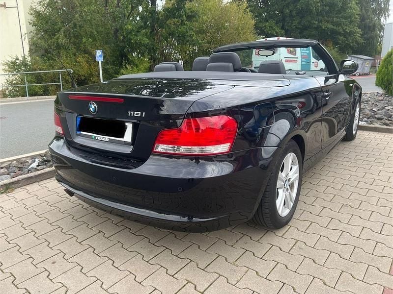Schwarz Gebraucht 2009 BMW 118 Cabriolet Cabrio | 6.400 € (Guter Preis) - Bild 1/4