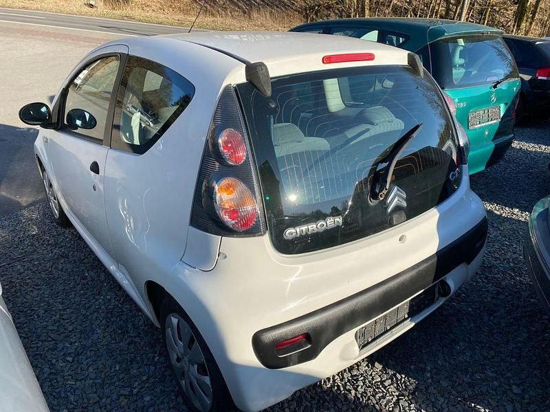 Gebraucht Citroën C1 Advance 68 PS (50 kW) 2010 Weiß Kleinwagen