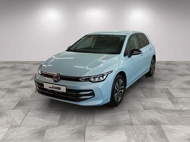 Neu VW Golf VIII 116 PS (85 kW) 2026 Blau Limousine