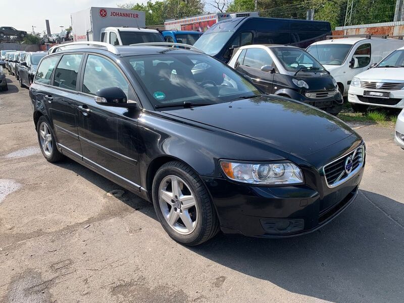 Gebraucht Volvo V50 Business Edition 150 PS (110 kW) 2012 Schwarz Kombi