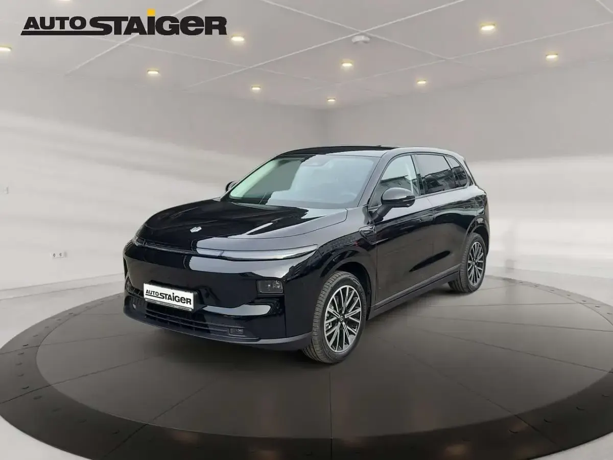 Neu Leapmotor B10 160 kW (218 PS) 2026 Metallic black SUV