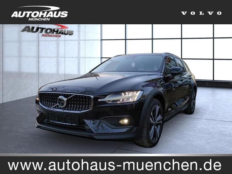 Gebraucht Volvo V60 CC Plus 197 PS (144 kW) 2023 Schwarz Kombi