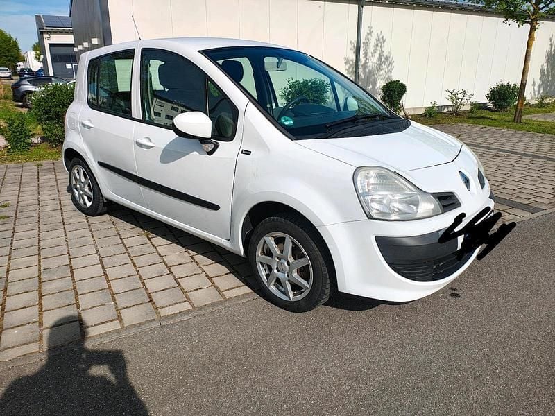 Second-hand Renault Modus 75 CP (55 kW) 2012 Alb Monovolum