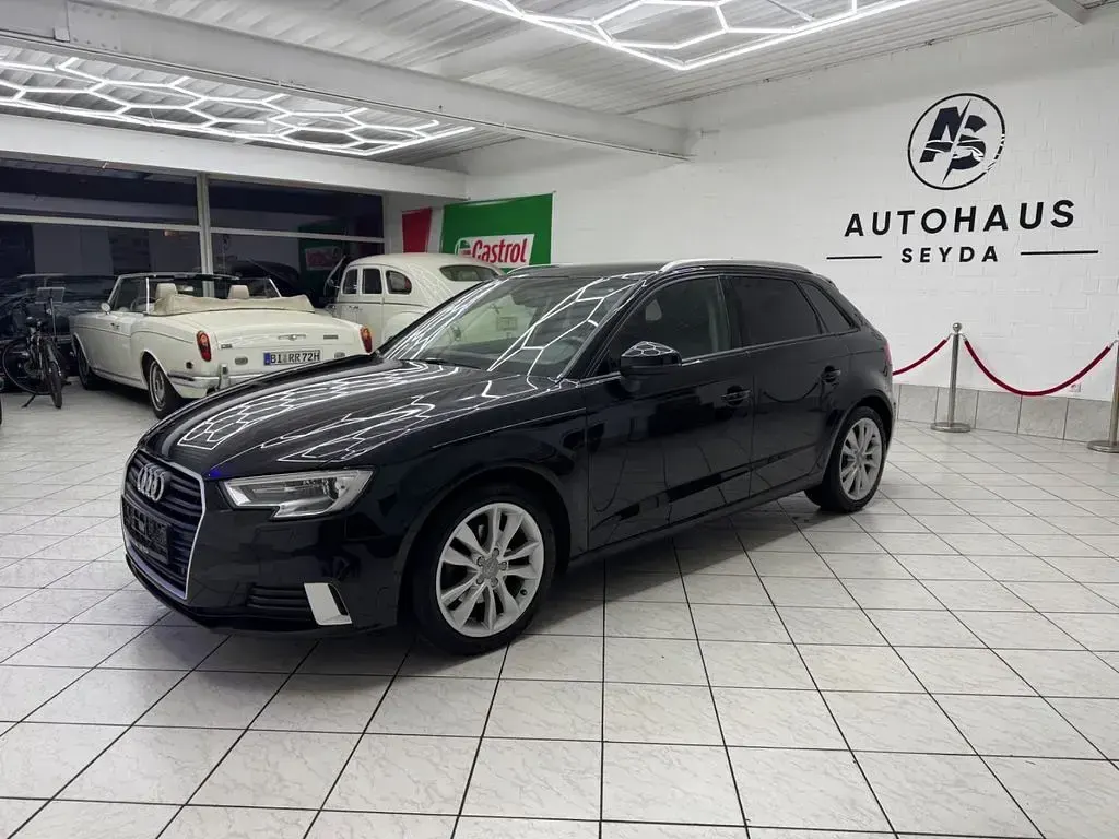 Second-hand Audi A3 S-Line 116 CP (85 kW) 2019 Negru Berlinǎ